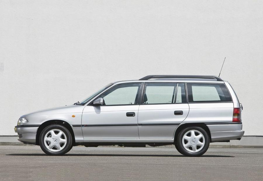  Opel Astra 1991 года  (фото 21 из 24)